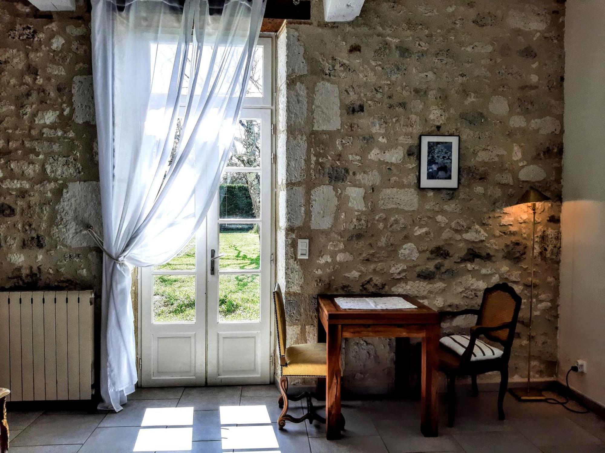 Gite Kiwi - Domaine Du Pi Geonnier De Saint-Vincent Bourran Exterior photo