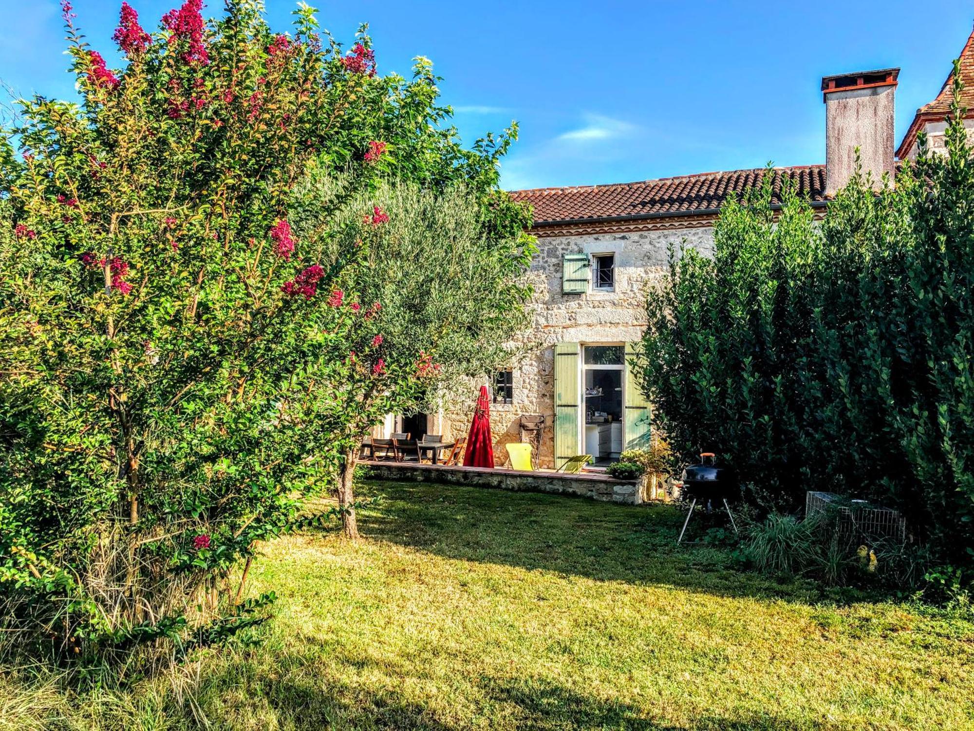 Gite Kiwi - Domaine Du Pi Geonnier De Saint-Vincent Bourran Exterior photo