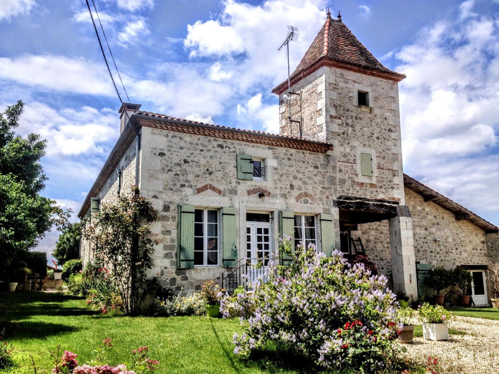 Gite Kiwi - Domaine Du Pi Geonnier De Saint-Vincent Bourran Exterior photo